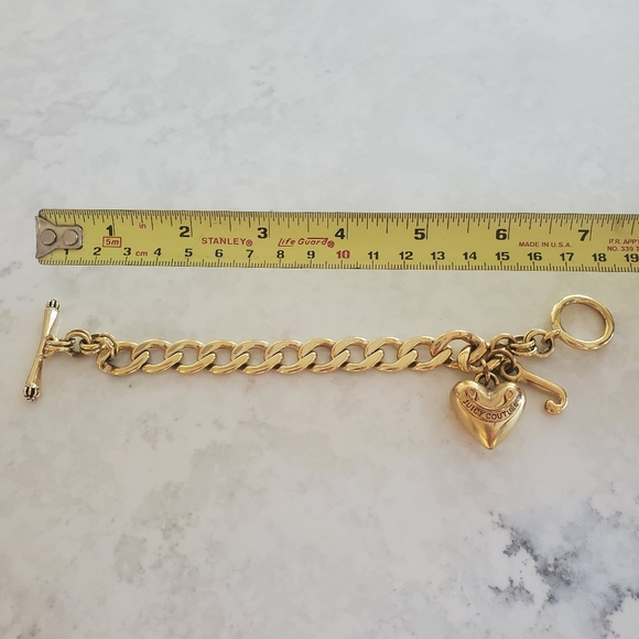 Juicy Couture gold charm bracelet with heart and toggle clasp - Picture 3 of 4